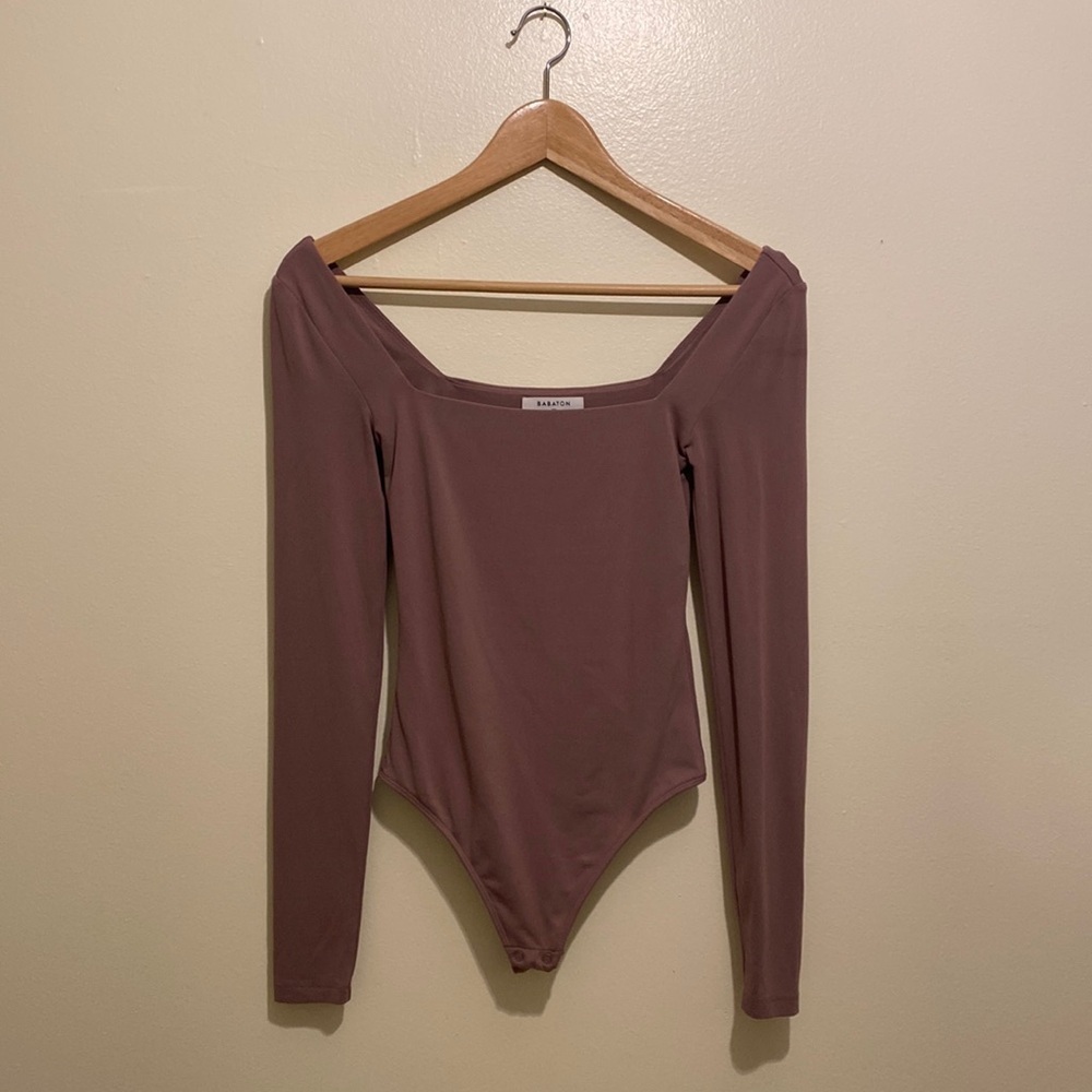 Babaton Aritzia contour  square bodysuit. Size Xs. Very good condition